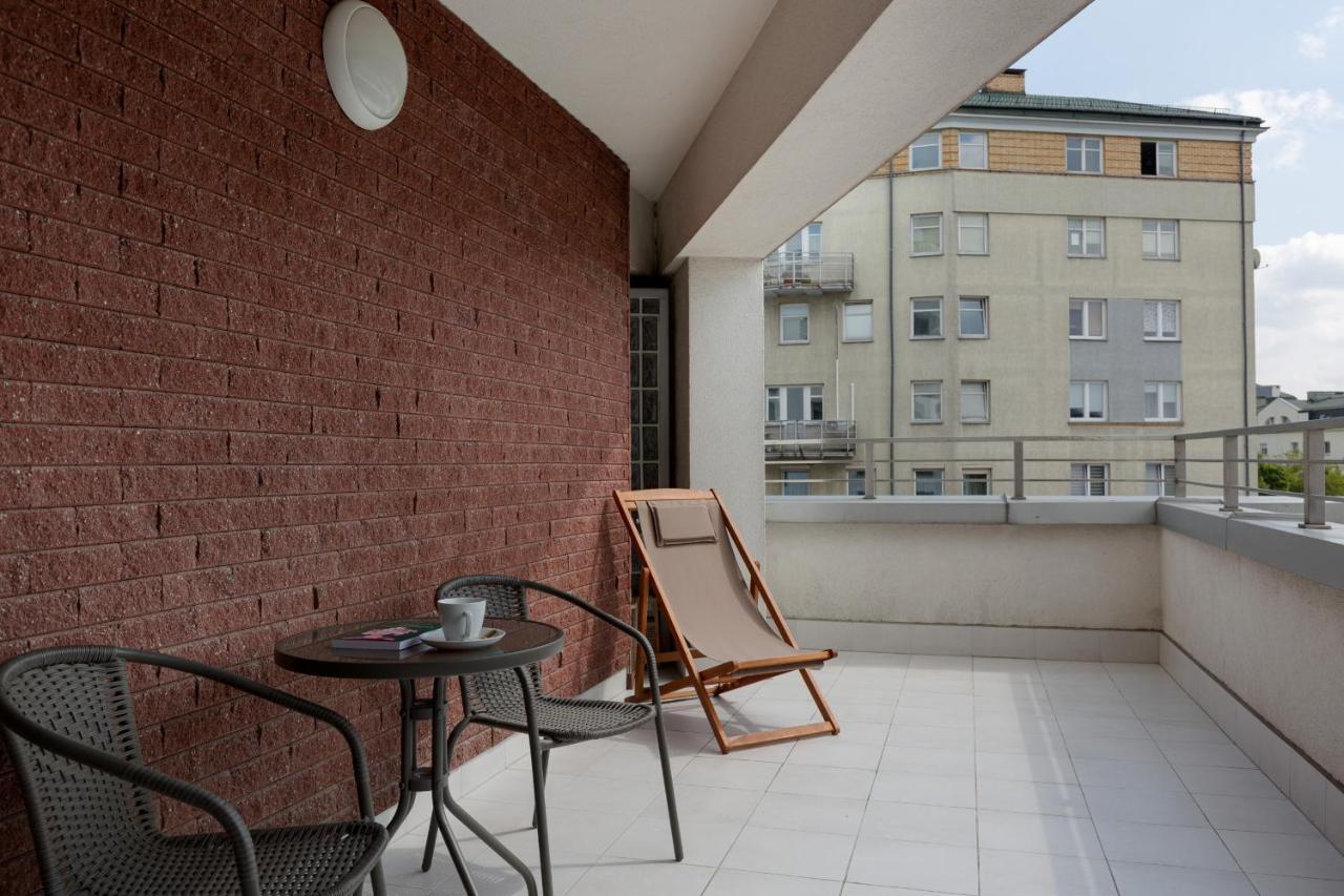 Spacious Suite With A Hammock And Terrace By Renters Prestige Varsavia Esterno foto